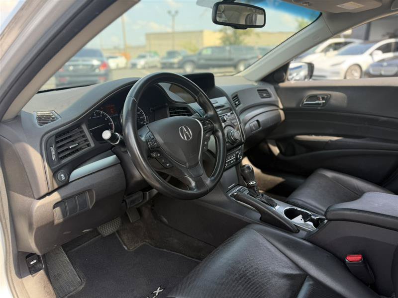Used 2014 Acura ILX w/ Technology Package FWD image 8