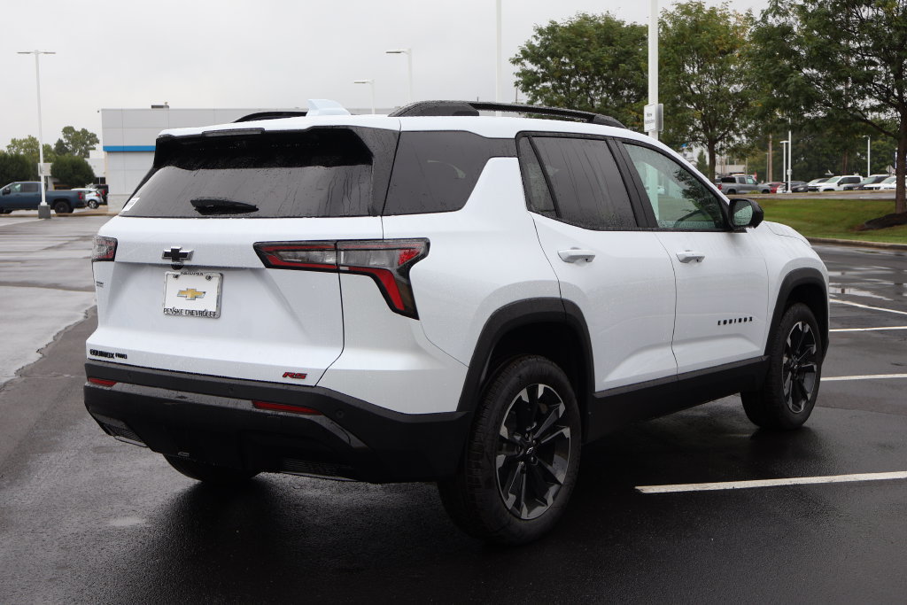 New 2027 Chevrolet Equinox RS w/ Safety and Technology Package AWD/4WD image 8
