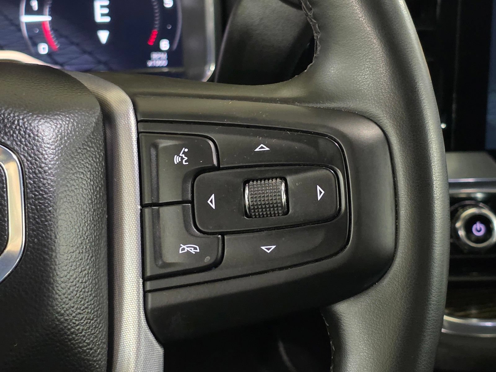 Used 2024 GMC Sierra 1500 SLE RWD image 33