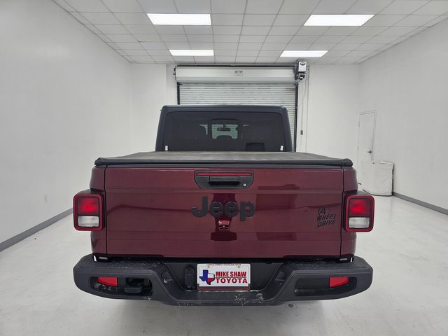 Used 2022 Jeep Gladiator Sport image 9