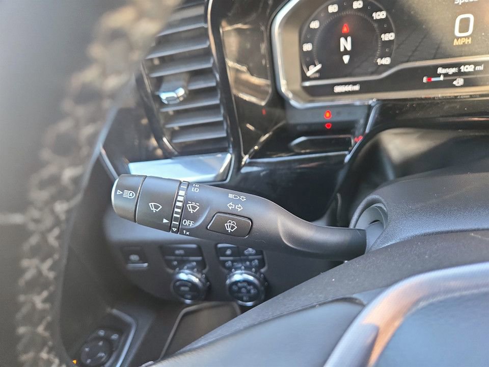 Used 2025 GMC Sierra 1500 SLT AWD/4WD image 18
