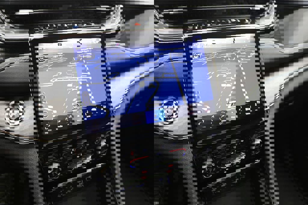 Used 2023 Jeep Grand Cherokee Overland w/ Luxury Tech Group IV image 22