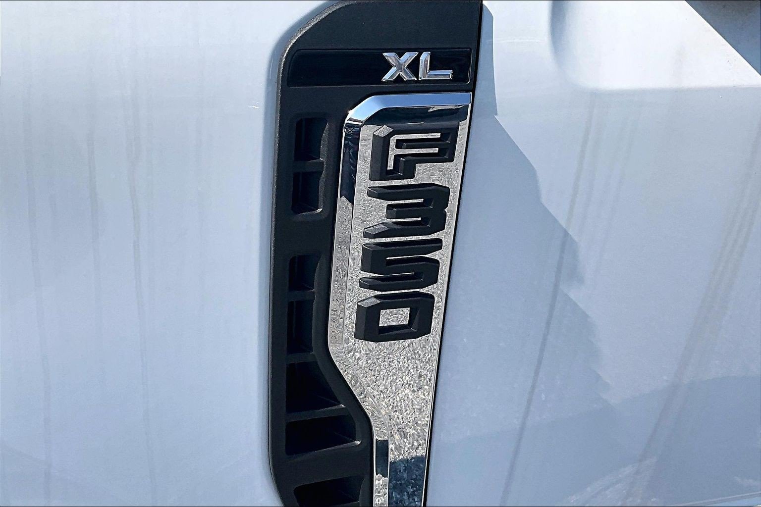 New 2026 Ford F350 XL w/ XL Chrome Package RWD image 12