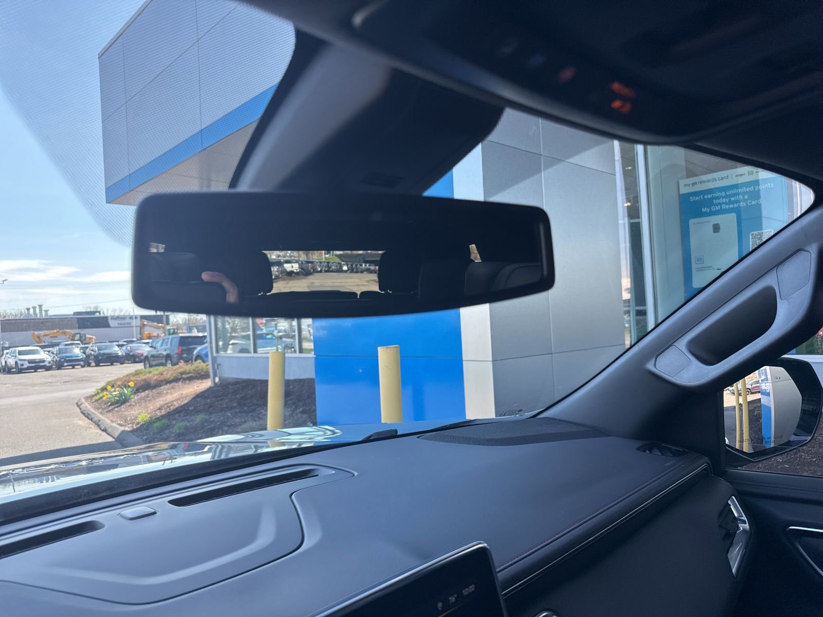 Used 2022 Chevrolet Tahoe RST w/ Luxury Package image 35