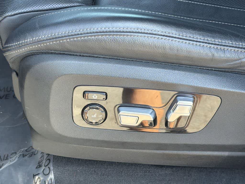 Used 2021 BMW X5 M50i w/ Executive Package AWD/4WD image 25