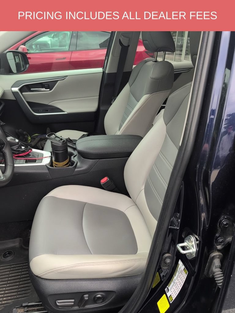 Used 2023 Toyota RAV4 XLE Premium AWD/4WD image 12