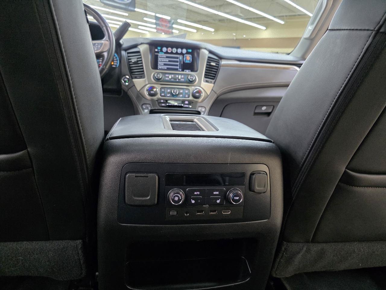 Used 2019 GMC Yukon Denali w/ Open Road Package AWD/4WD image 28