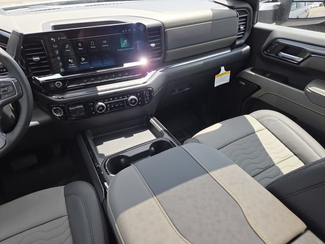 New 2026 Chevrolet Silverado 2500 ZR2 AWD/4WD image 35