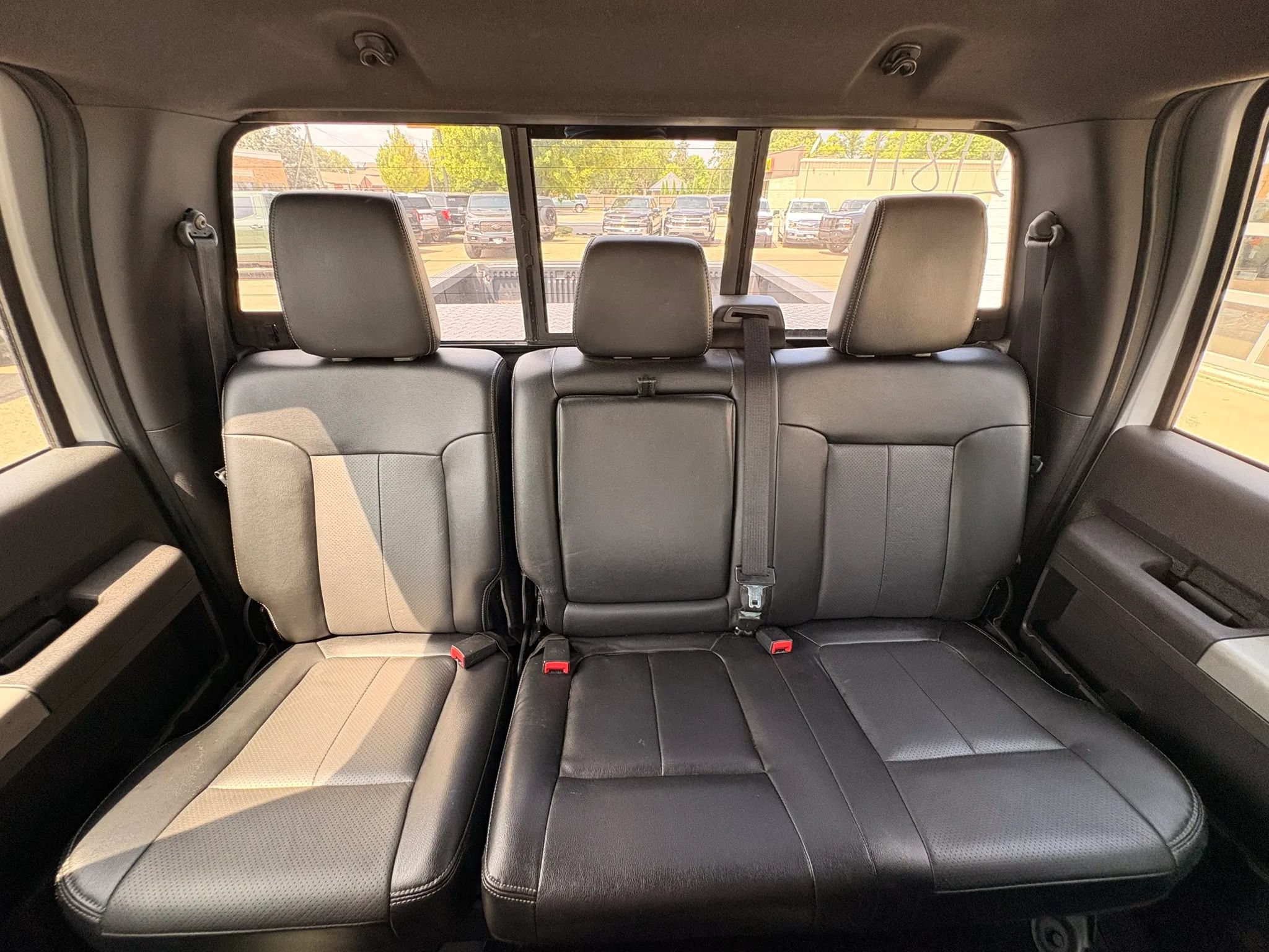 Used 2016 Ford F250 Lariat w/ Chrome Package AWD/4WD image 18