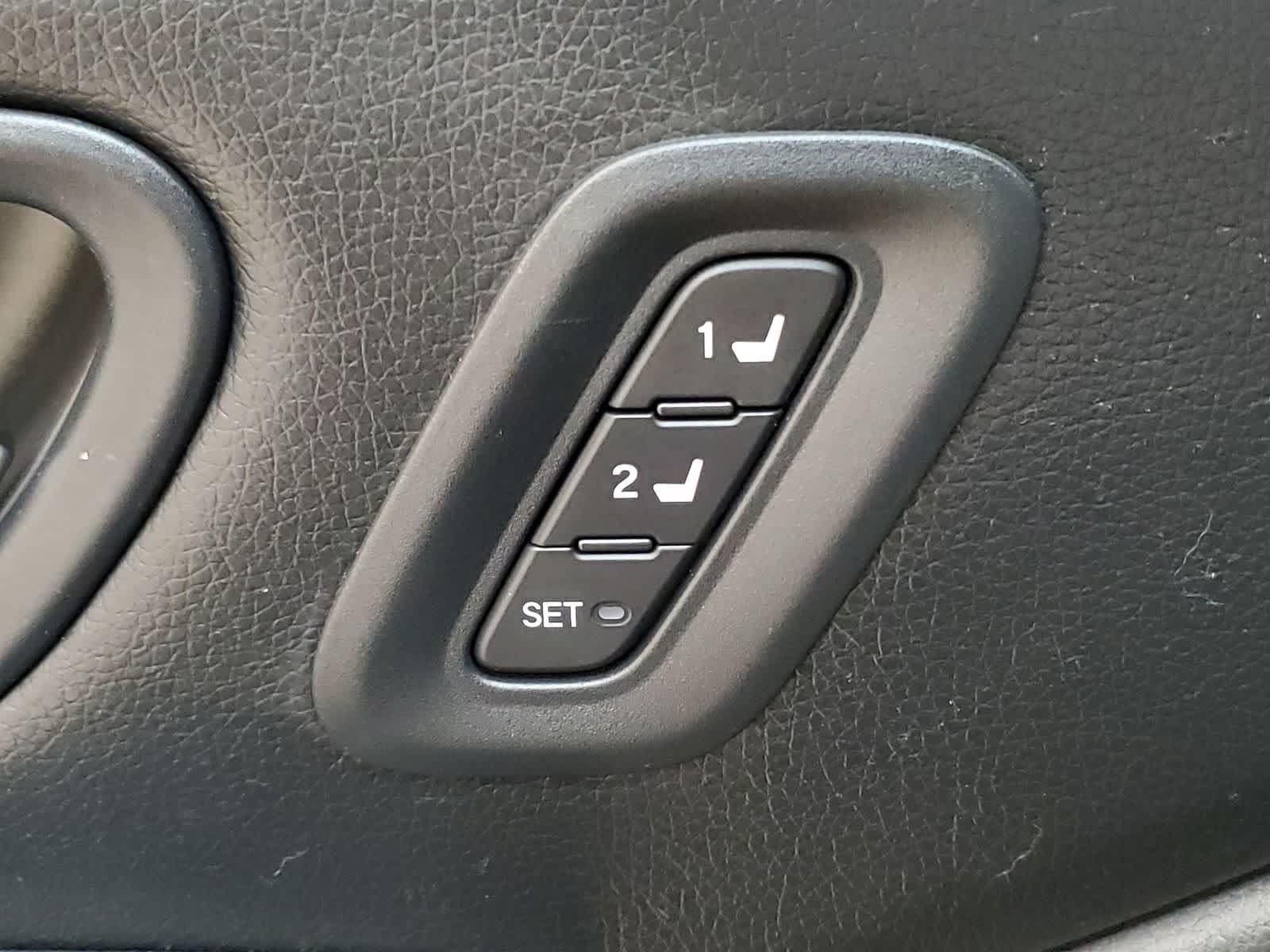 Certified 2024 Honda Pilot EX-L image 17