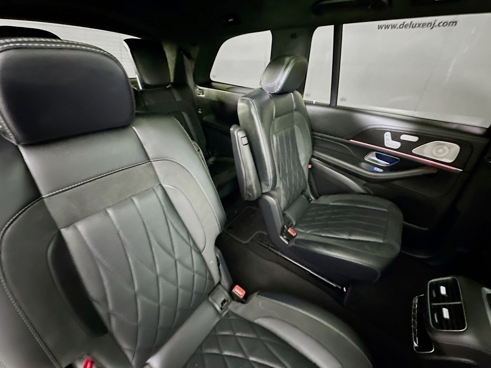 Used 2024 Mercedes-Benz GLS 63 AMG 4MATIC image 29