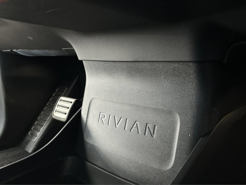 Used 2023 Rivian R1S Adventure AWD/4WD image 30