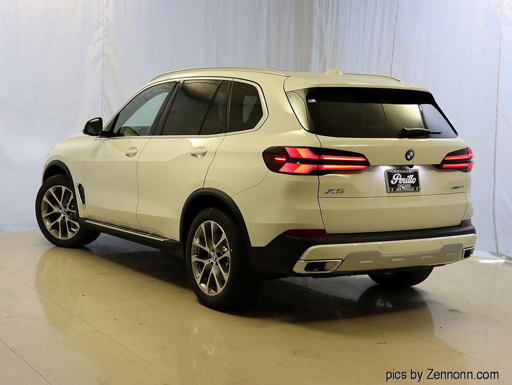 Used 2026 BMW X5 xDrive40i w/ Climate Comfort Package image 7