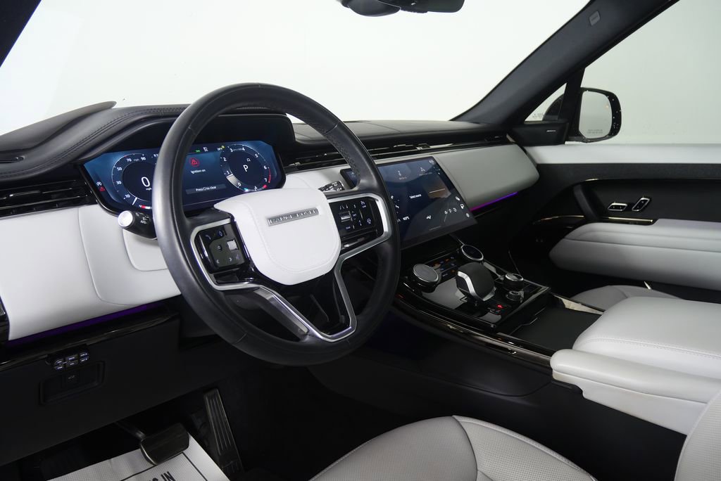 Used 2023 Land Rover Range Rover Sport SE image 14