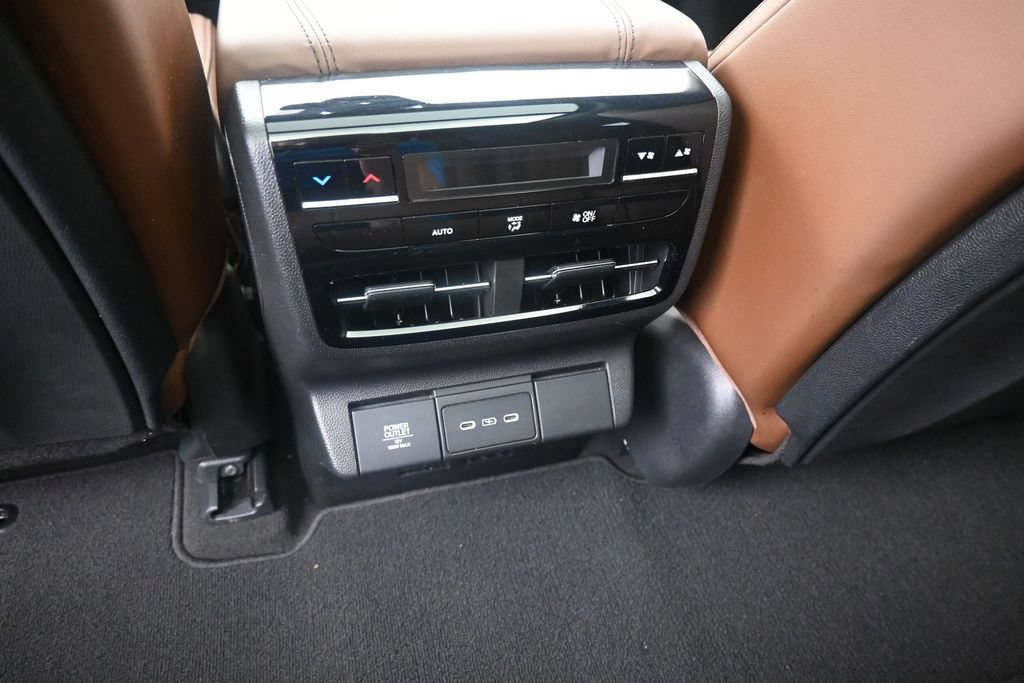 Used 2025 Acura MDX w/ Technology Package FWD image 22