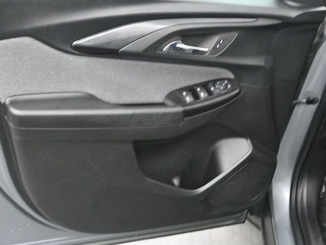 Used 2023 Chevrolet TrailBlazer LS AWD/4WD image 9
