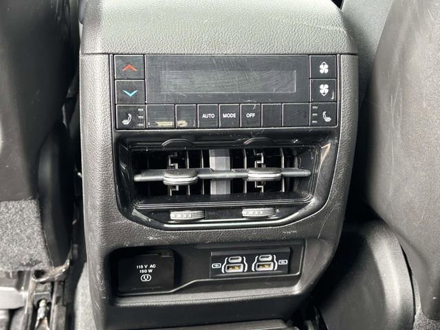 Used 2022 Jeep Grand Cherokee L Limited w/ Luxury Tech Group II image 28