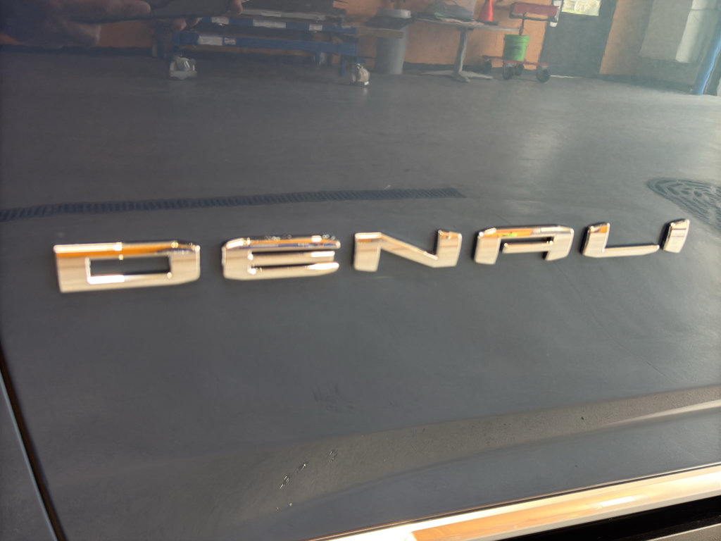 New 2026 GMC Yukon XL Denali w/ Denali Reserve Package AWD/4WD image 10