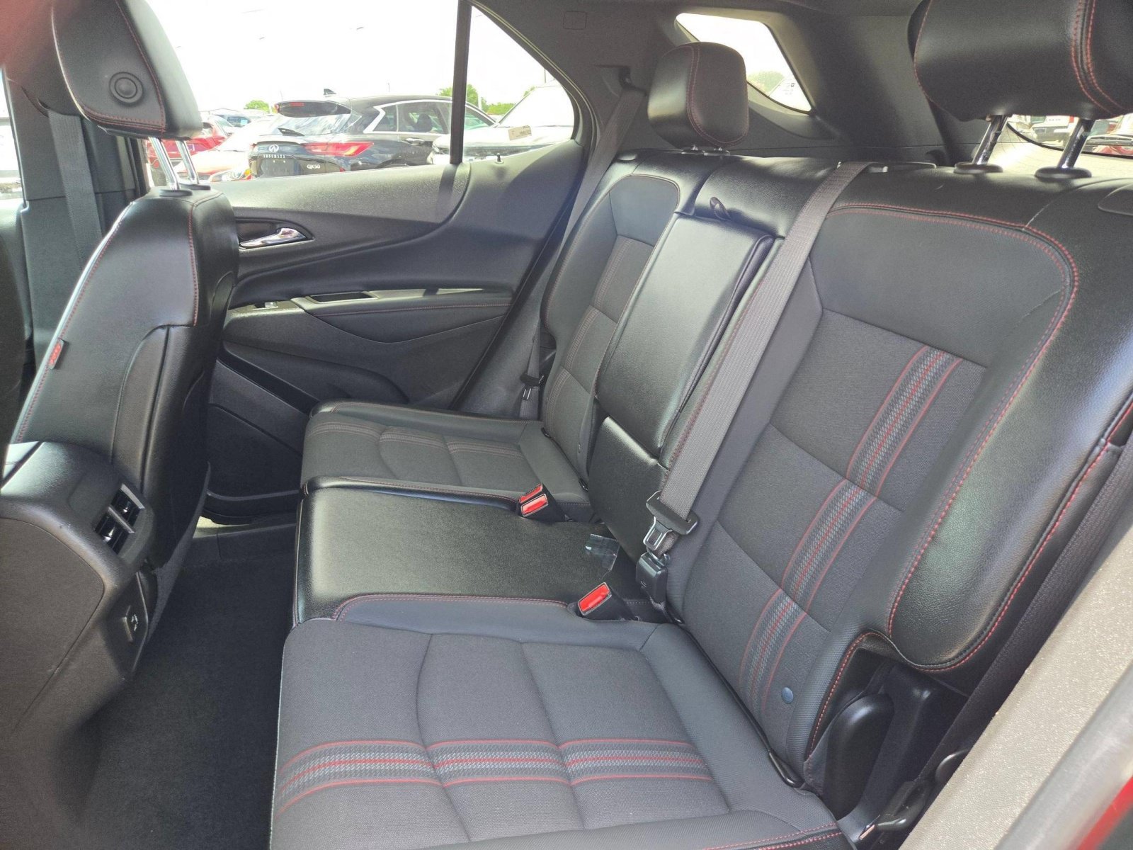Used 2024 Chevrolet Equinox RS FWD image 14