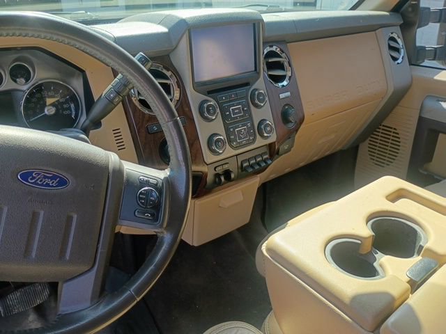 Used 2013 Ford F250 Lariat w/ Lariat Interior Pkg image 18
