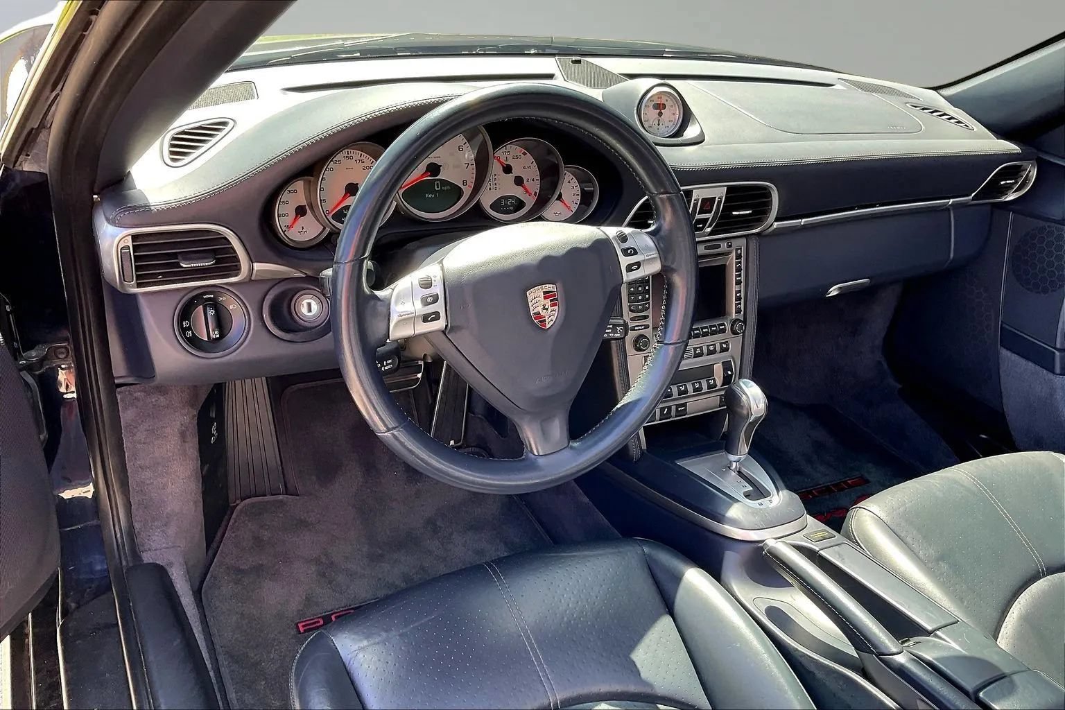 Used 2006 Porsche 911 Carrera 4S AWD/4WD image 15