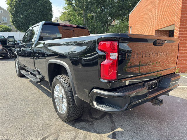 Certified 2020 Chevrolet Silverado 3500 High Country w/ Z71 Off-Road Package image 3