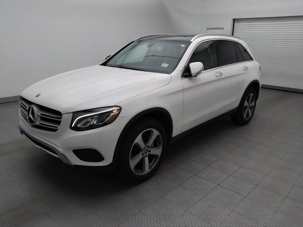 Used 2019 Mercedes-Benz GLC 300 w/ Premium Package image 2
