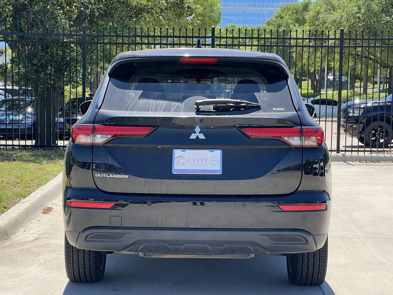 Used 2022 Mitsubishi Outlander ES image 5