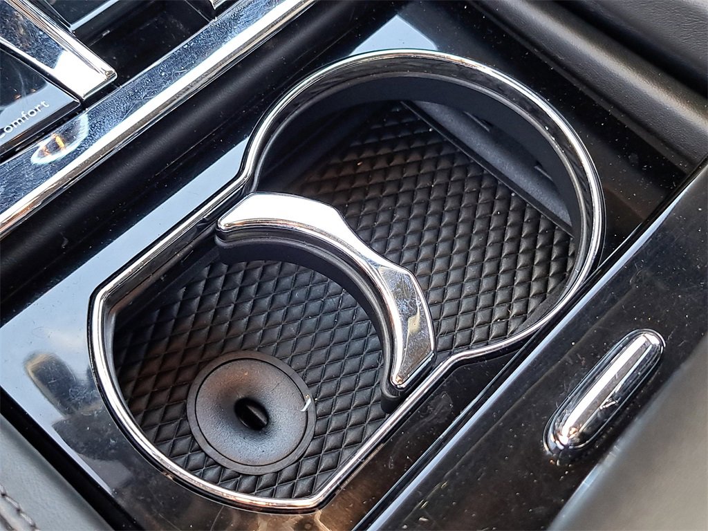 Used 2017 Bentley Mulsanne Speed image 31