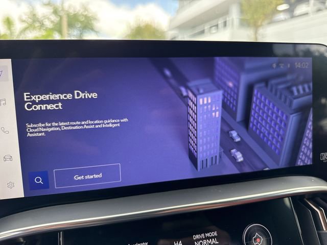 Used 2023 Lexus LX 600 F Sport w/ Accessory Package (Z1) image 18