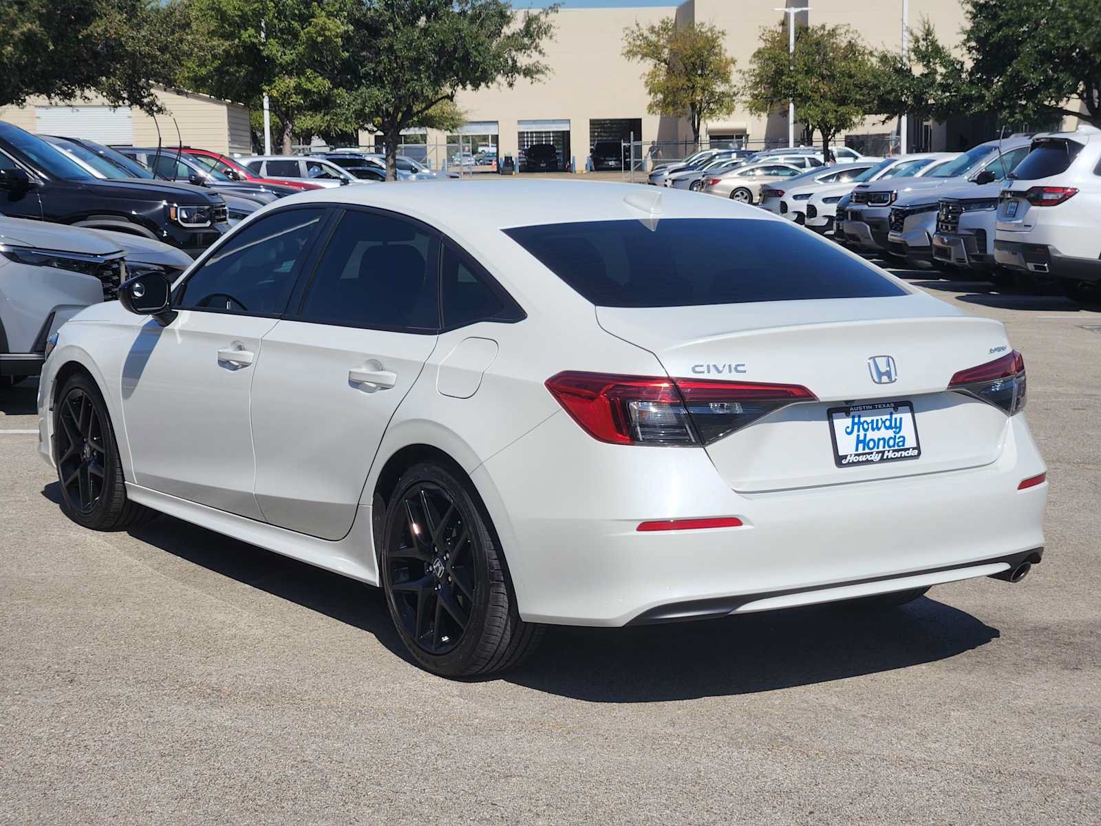 Used 2023 Honda Civic Sport image 6