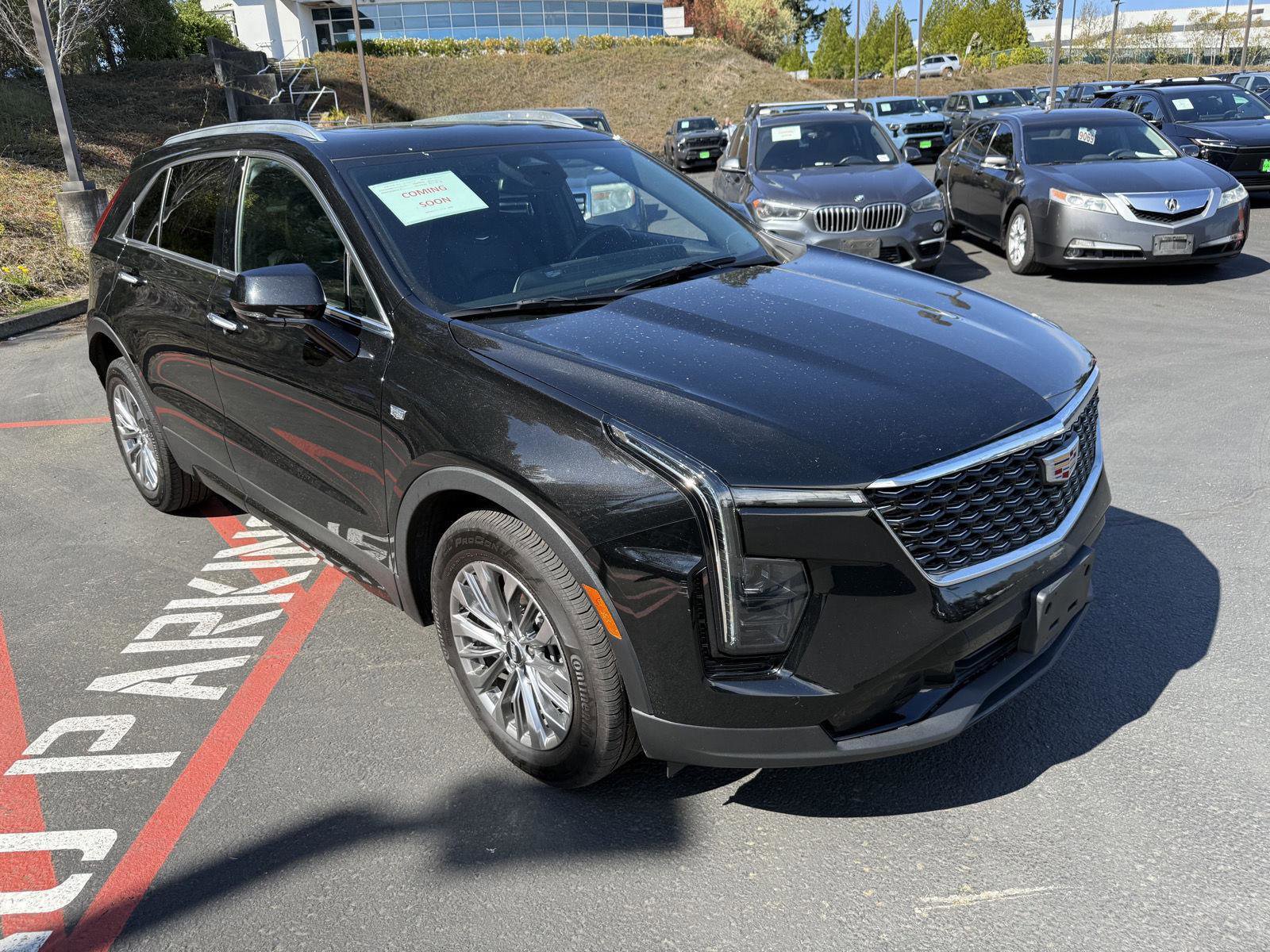 Used 2024 Cadillac XT4 Premium Luxury image 7