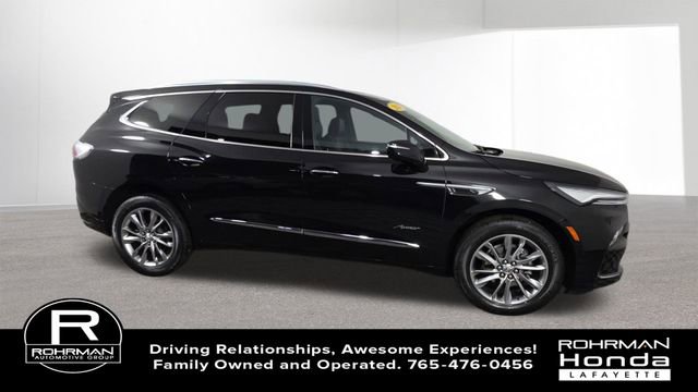 Used 2024 Buick Enclave Avenir w/ Avenir Technology Package image 2