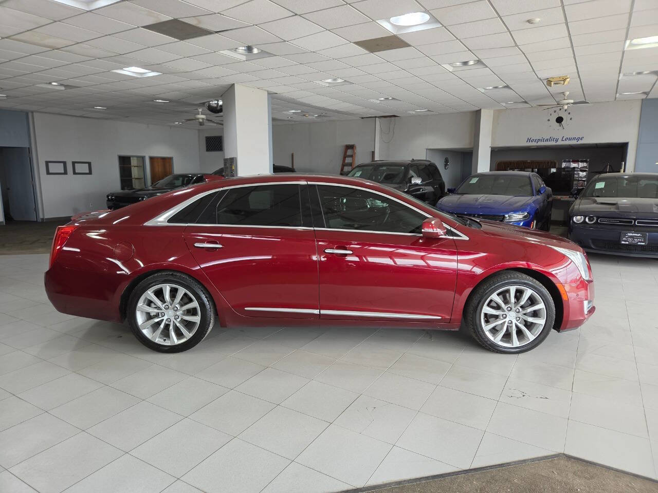 Used 2016 Cadillac XTS Luxury w/ Driver Awareness Package image 8