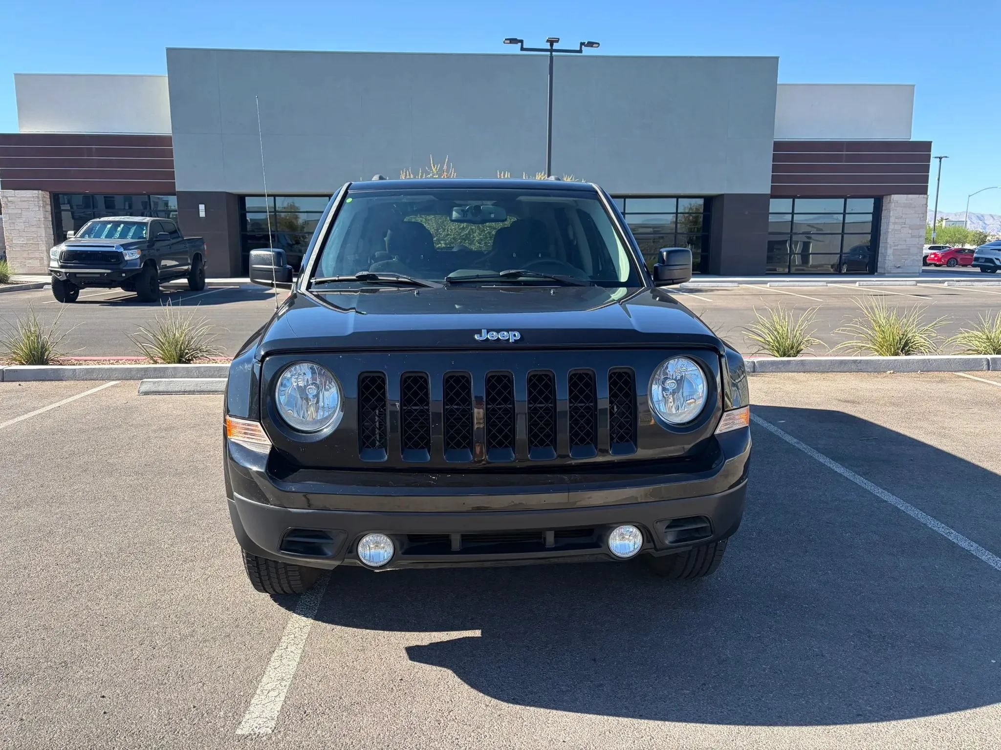 Used 2016 Jeep Patriot Sport w/ Power Value Group AWD/4WD image 2
