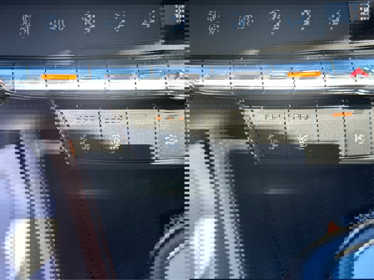 Used 2021 Cadillac CT4 Premium Luxury AWD/4WD image 11