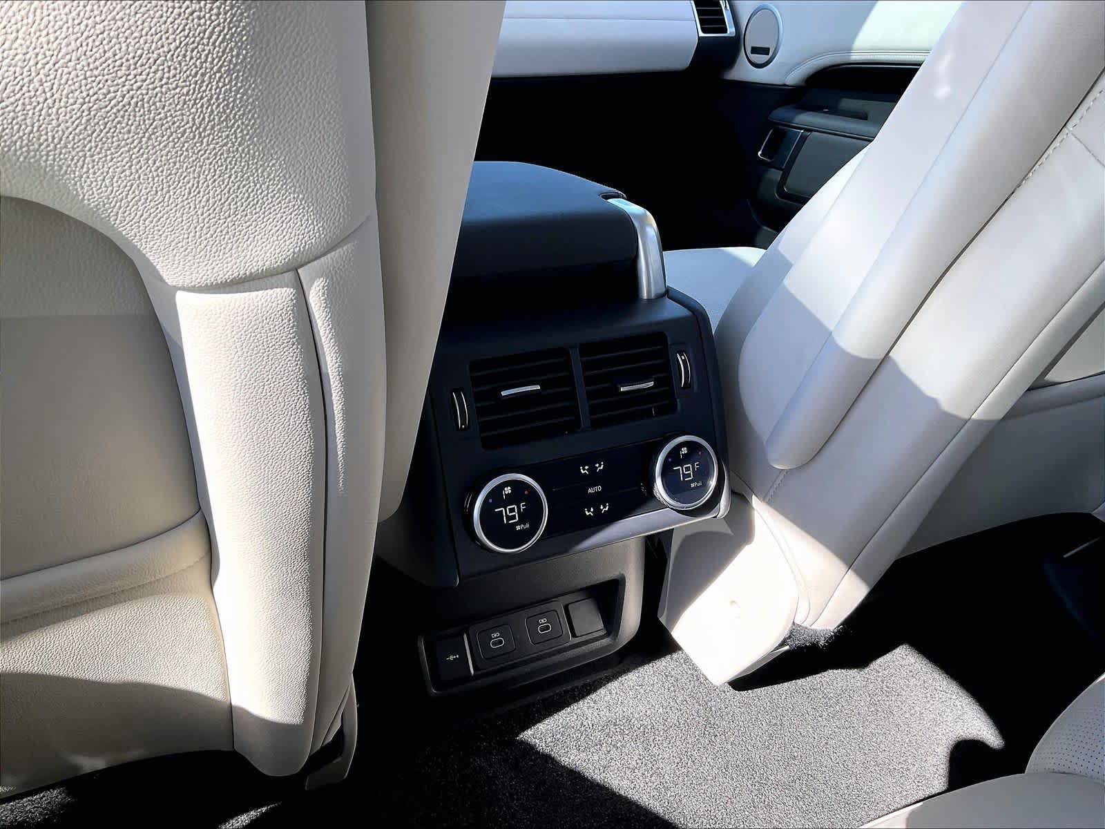 Used 2025 Land Rover Discovery S AWD/4WD image 37