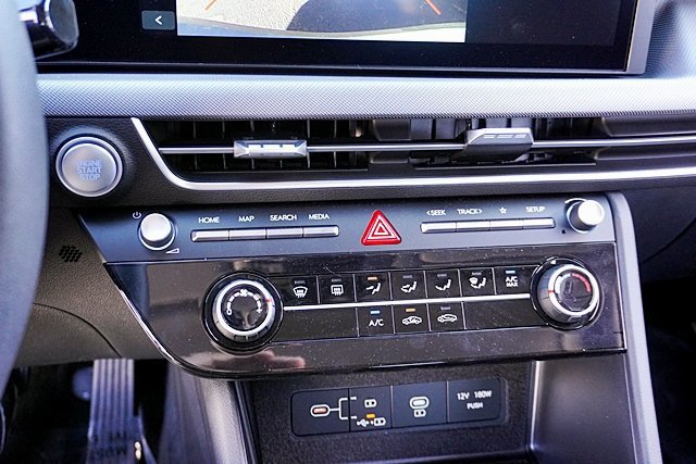 Used 2026 Hyundai Sonata SE FWD image 27