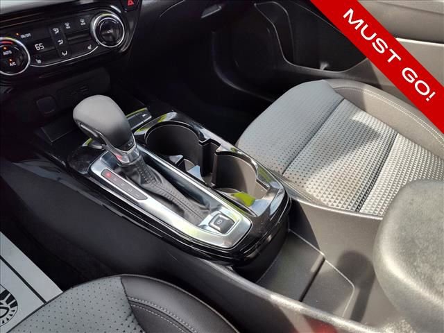 Certified 2024 Chevrolet Trax LT w/ LT Convenience Package image 20