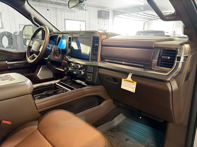 Used 2025 Ford F350 King Ranch w/ FX4 Off-Road Package AWD/4WD image 12