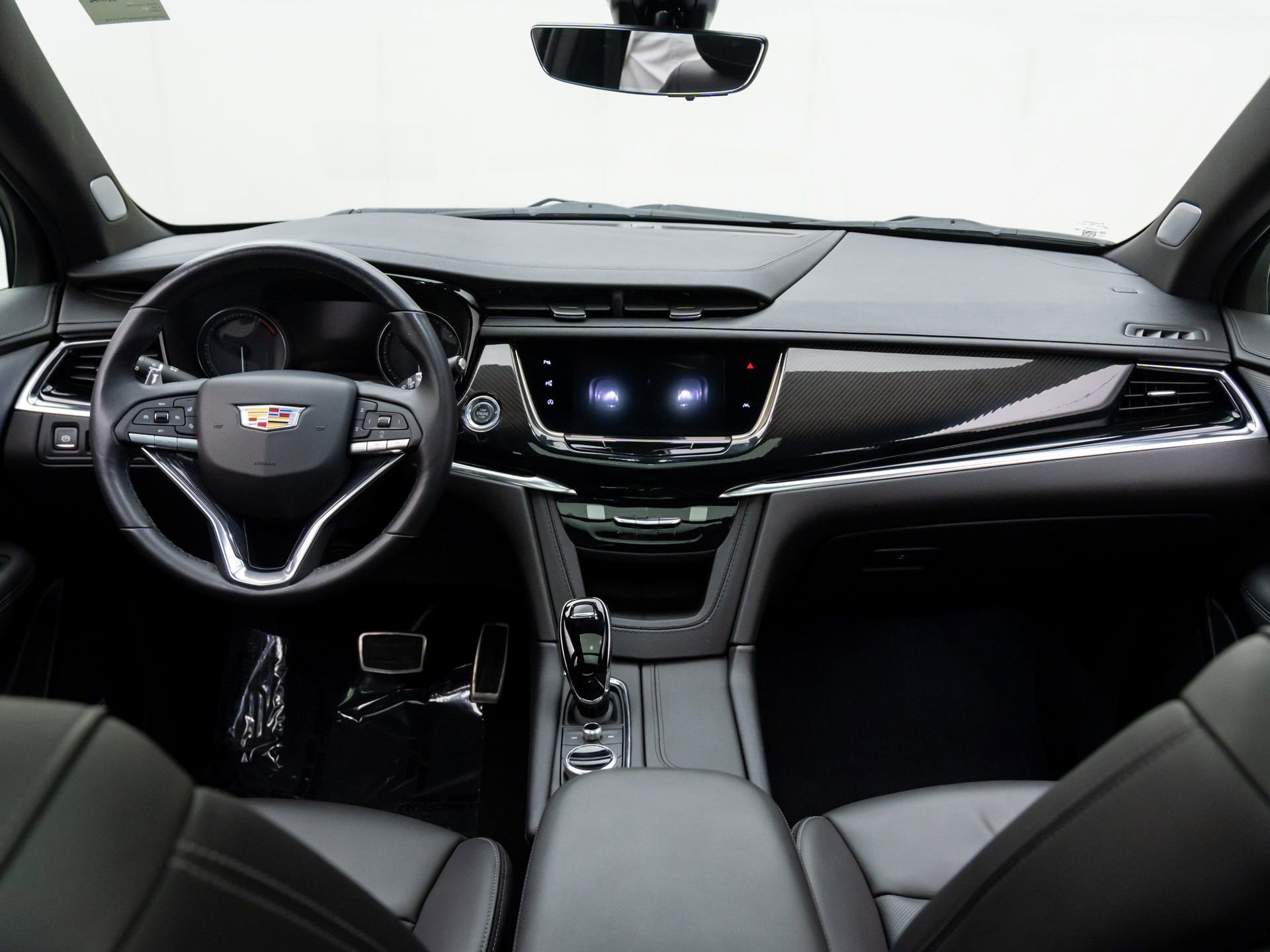 Certified 2024 Cadillac XT6 Sport w/ Technology Package AWD/4WD image 11