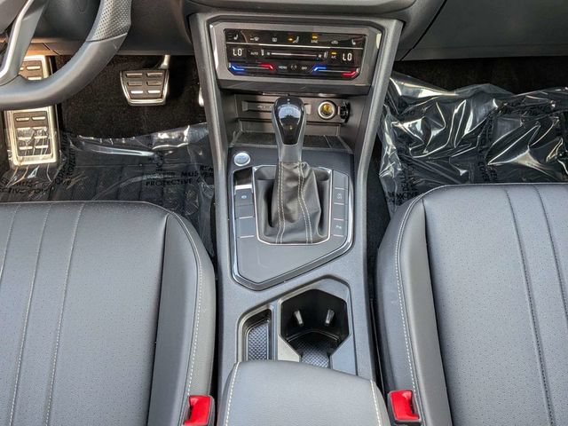 Certified 2024 Volkswagen Tiguan SE R-Line FWD image 19