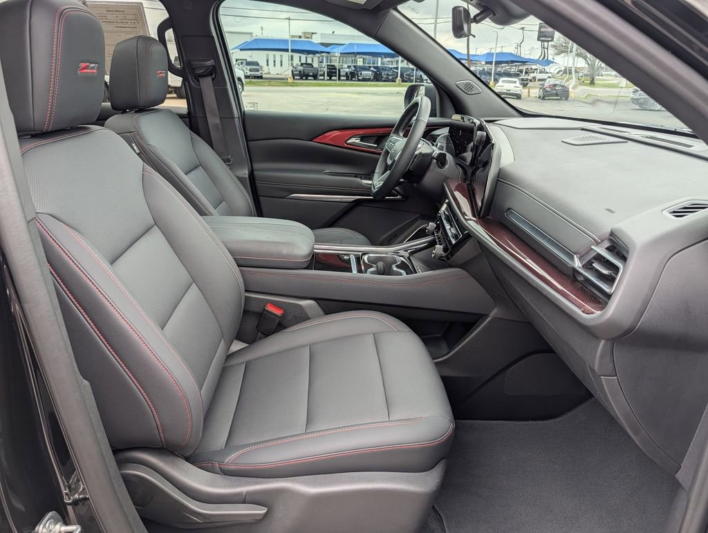 Used 2024 Chevrolet Traverse Z71 w/ Enhanced Driving Package image 32