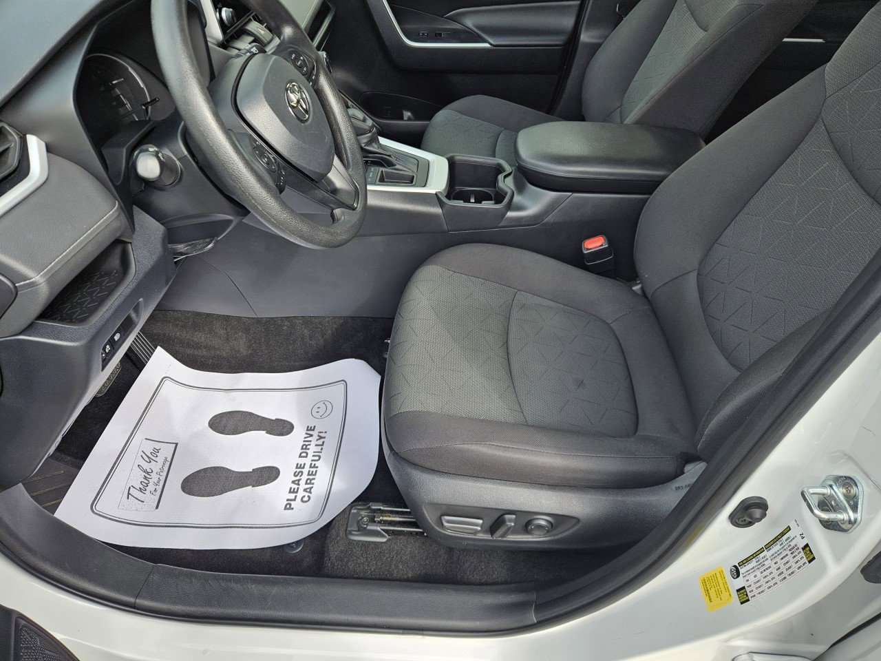 Used 2023 Toyota RAV4 XLE image 24