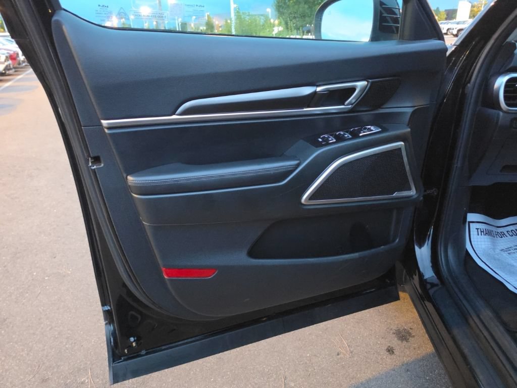 Used 2025 Kia Telluride S AWD/4WD image 26