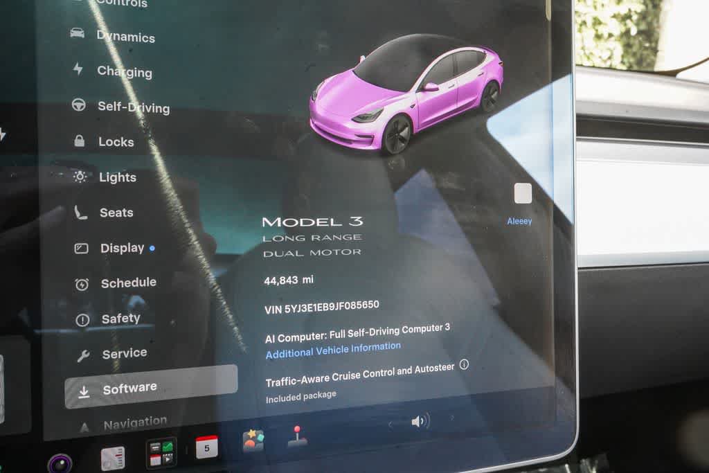 Used 2018 Tesla Model 3 Long Range AWD/4WD image 22