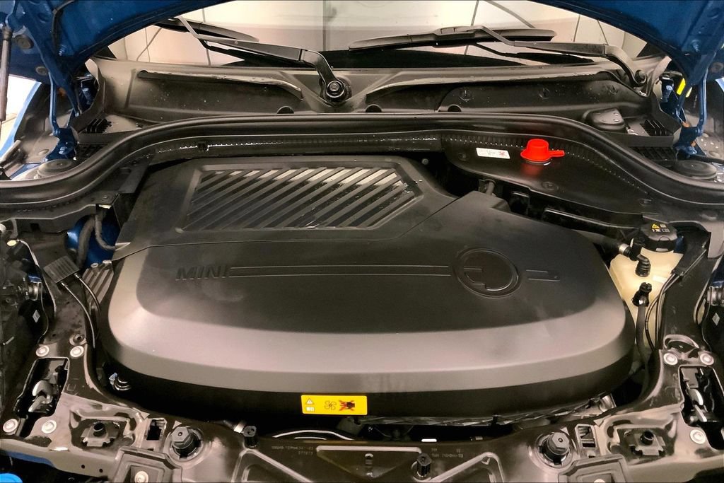Certified 2024 MINI Cooper SE FWD image 9