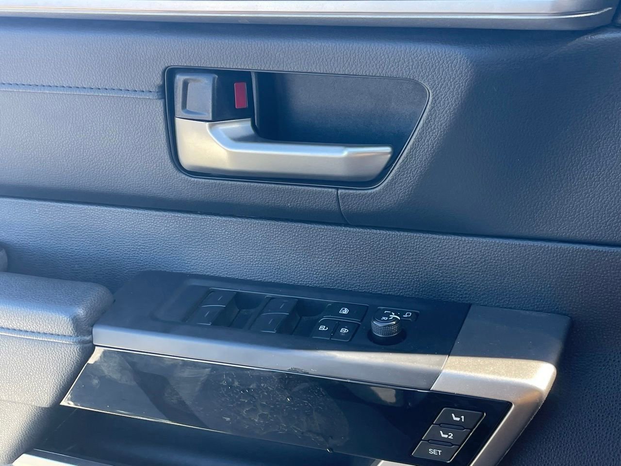 Used 2024 Toyota Tundra Limited image 6