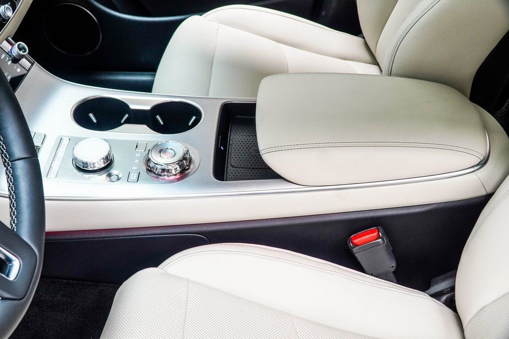 Used 2026 Genesis GV70 2.5T Select image 20