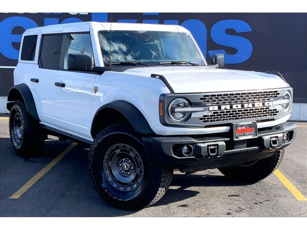 New 2025 Ford Bronco Badlands w/ Sasquatch Package AWD/4WD image 2